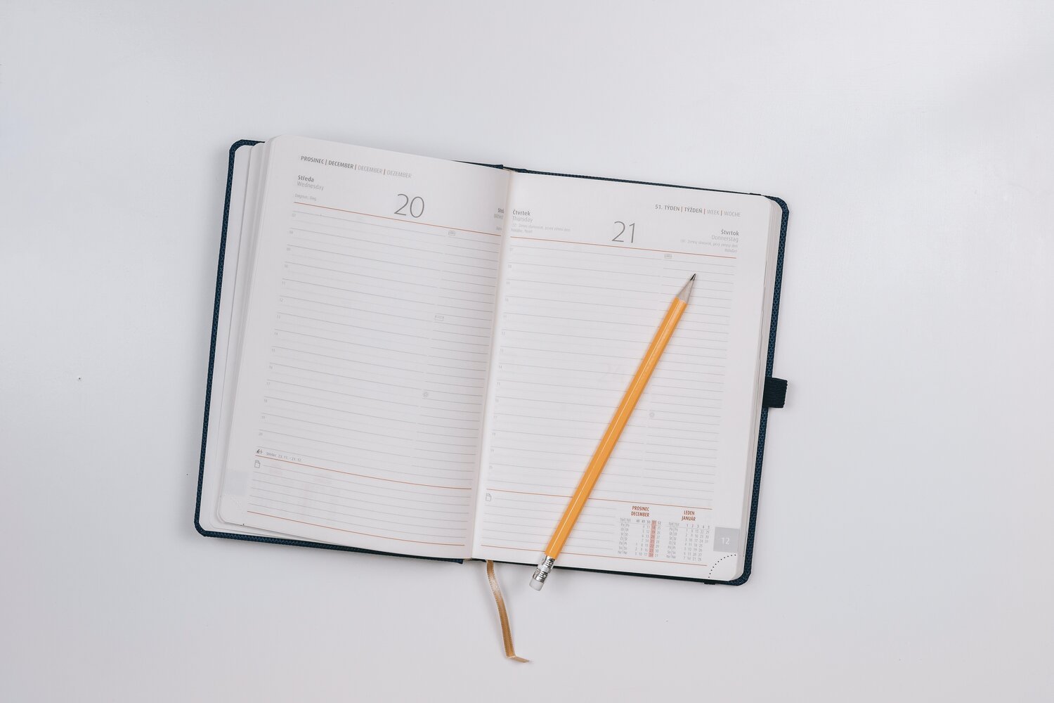 Kalender und Stift